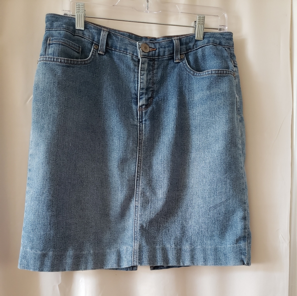 Basic Editions Mini skirt